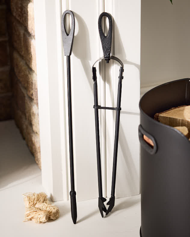 Log Bucket with Poker & Tongs