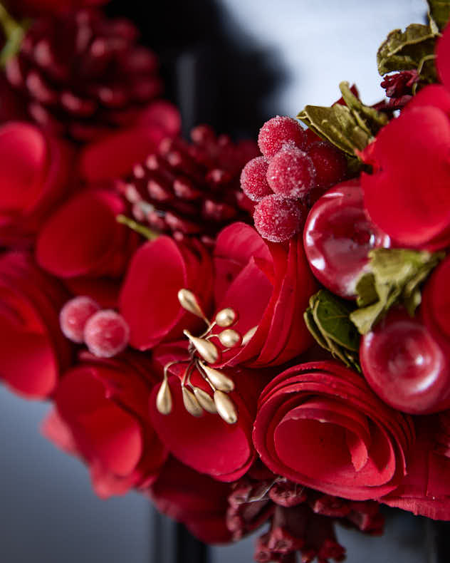 Extra großer Kranz aus roten Rosen, 42 cm