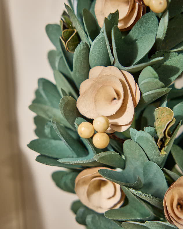 Indoor Lambeth Wreath 35cm