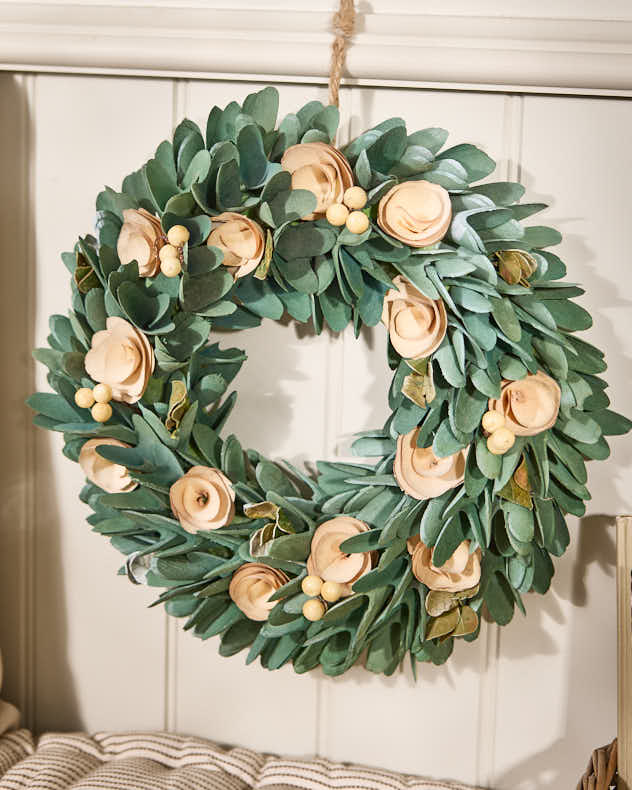 Indoor Lambeth Wreath 35cm