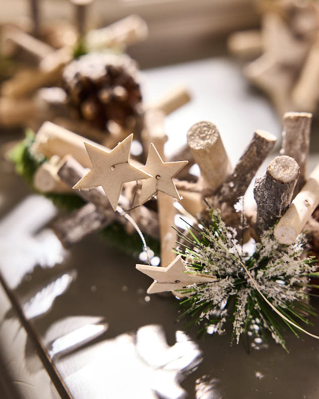 Winter Sparkle Pre-Lit Garland - 185cm