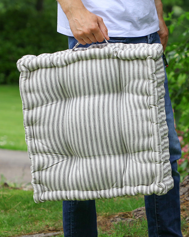 Pyreneés Stripe Garden Seating Collection