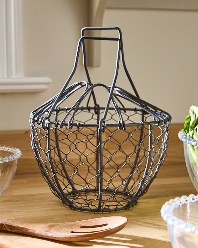 Rustic Wire Kitchen Salad Shaker