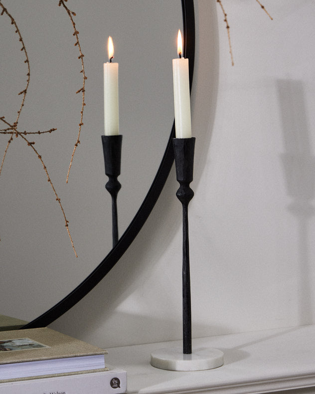 Bougeoir rond noir à base de marbre