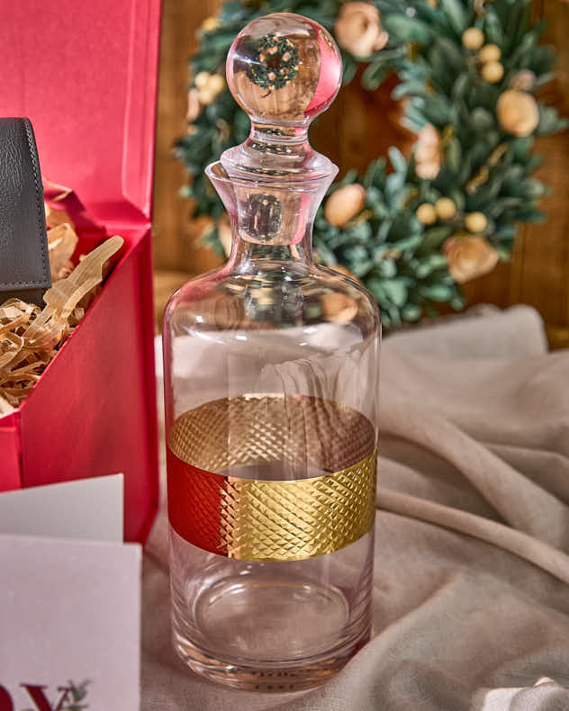 The Finer Things Hamper Gift Box