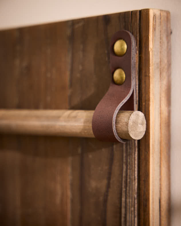 Panneau d'affichage de cuisine en bois recyclé