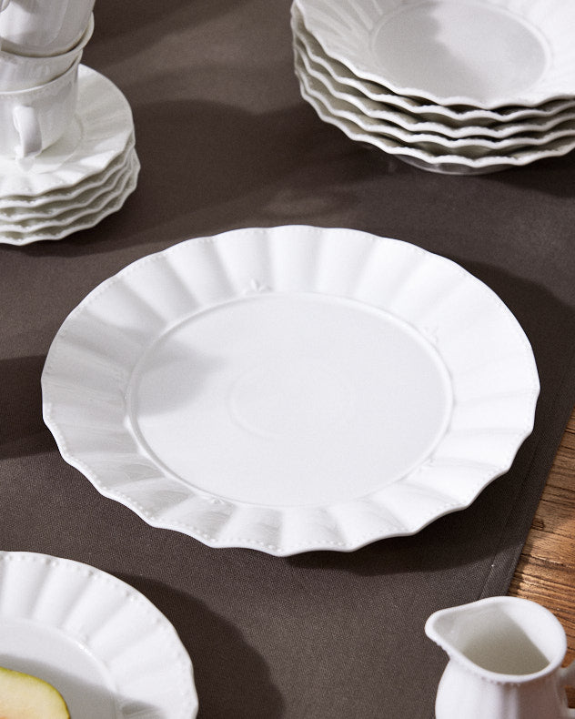 Mysa White Porcelain Dinner Plate