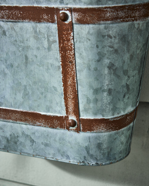 Vintage Effect Planter with Handle