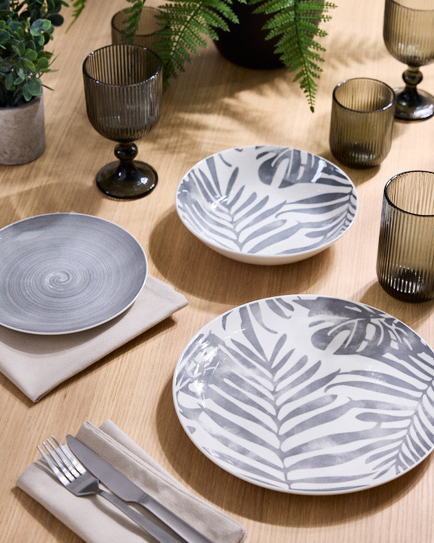 Aruba 18 Piece Botanical Dinner Service