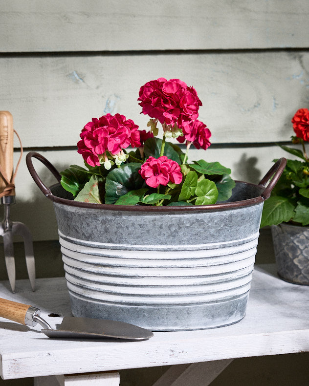 Cordar Two Tone Metal Planter