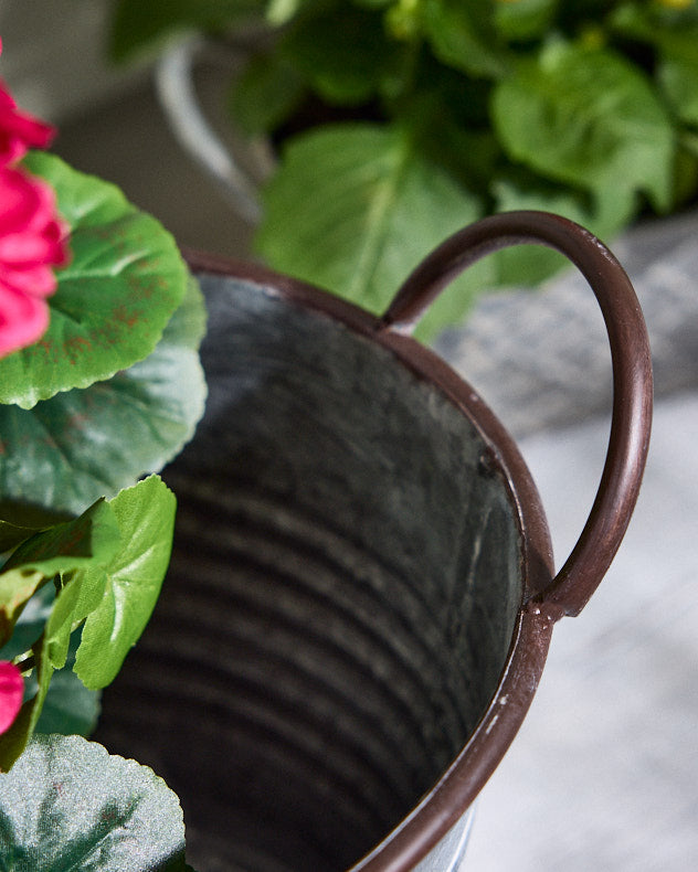 Cordar Two Tone Metal Planter