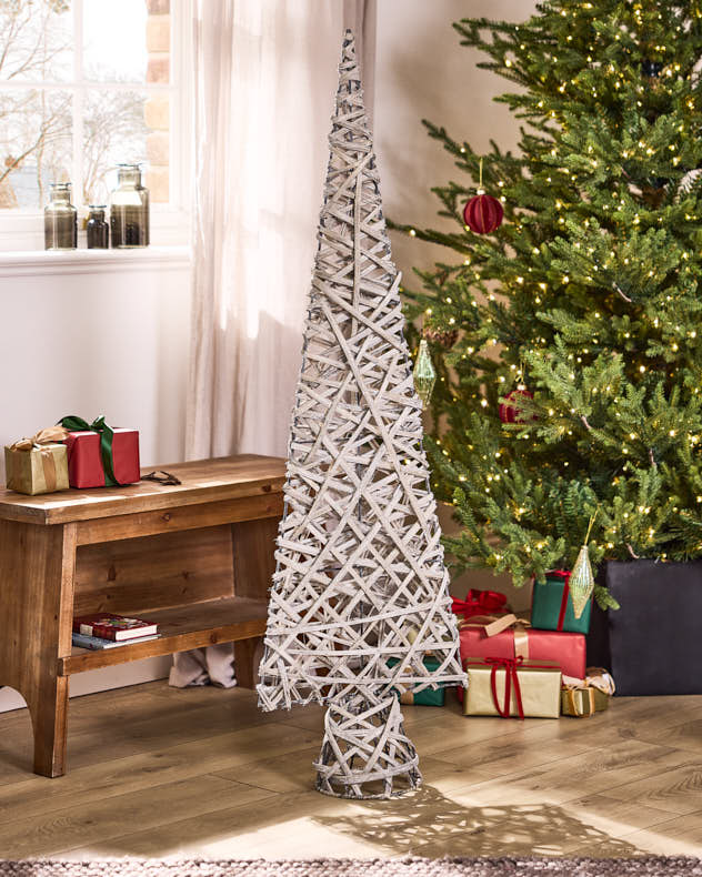 Wicker Christmas Tree Decoration