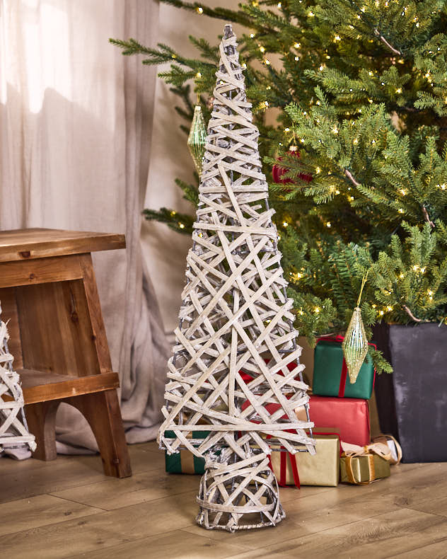 Wicker Christmas Tree Decoration