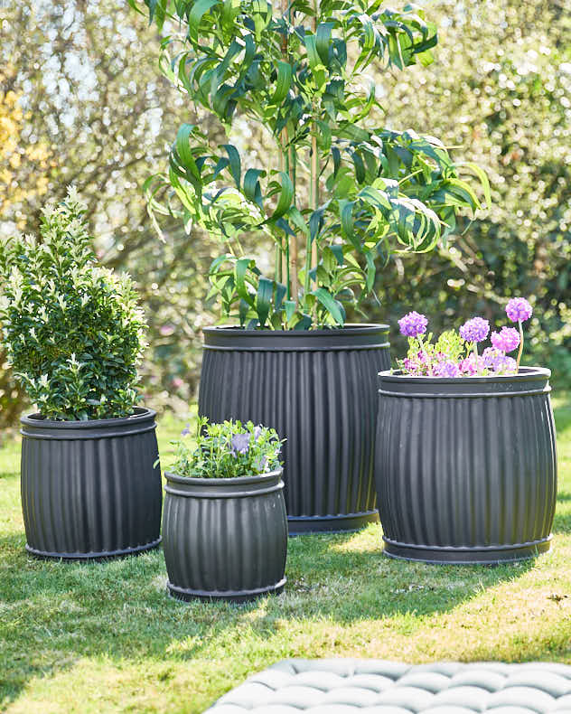 Ensemble de 4 jardinières nervurées Almada