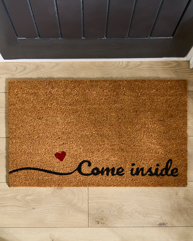 „Come Inside“ Fußmatte aus natürlicher Kokosfaser