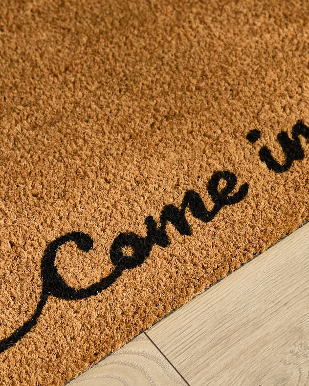 „Come Inside“ Fußmatte aus natürlicher Kokosfaser