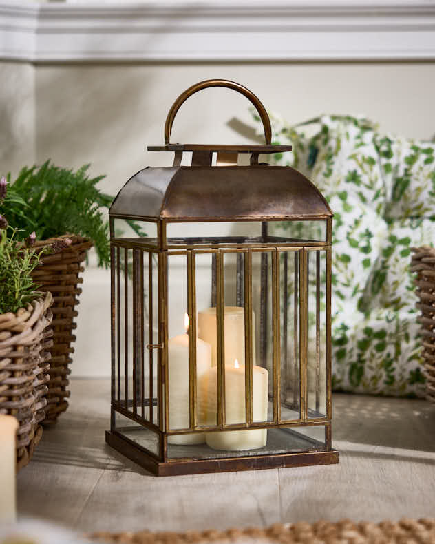 Antique Style Brass Effect Lantern