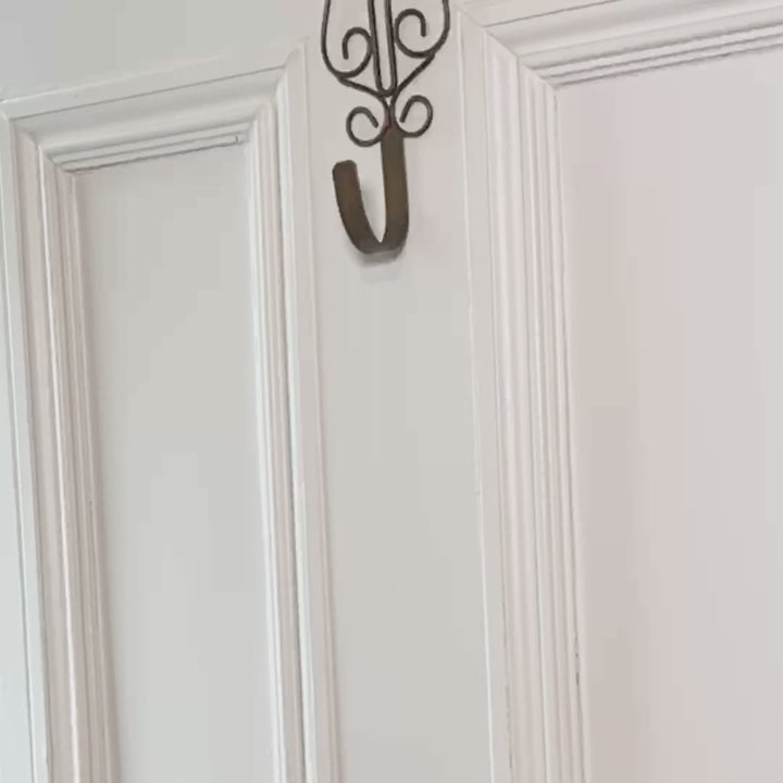 Extra Large Red Roses Wreath video