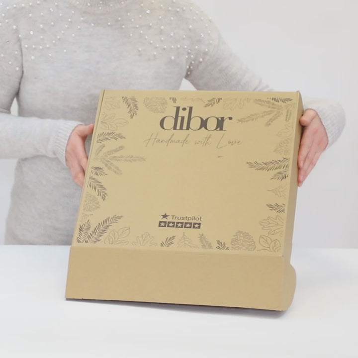 Personalisierter Kugel- und Sternenkranz 35 cm