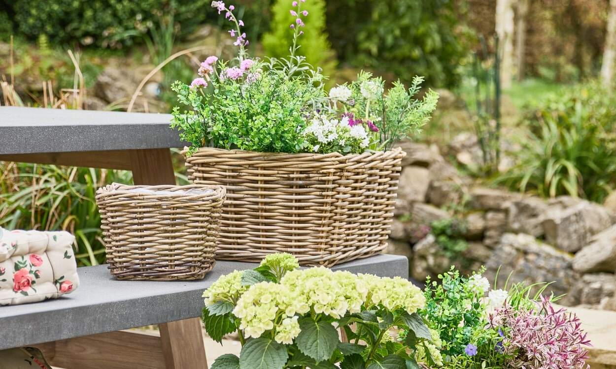Types of Outdoor Plant Pots: A Complete Guide