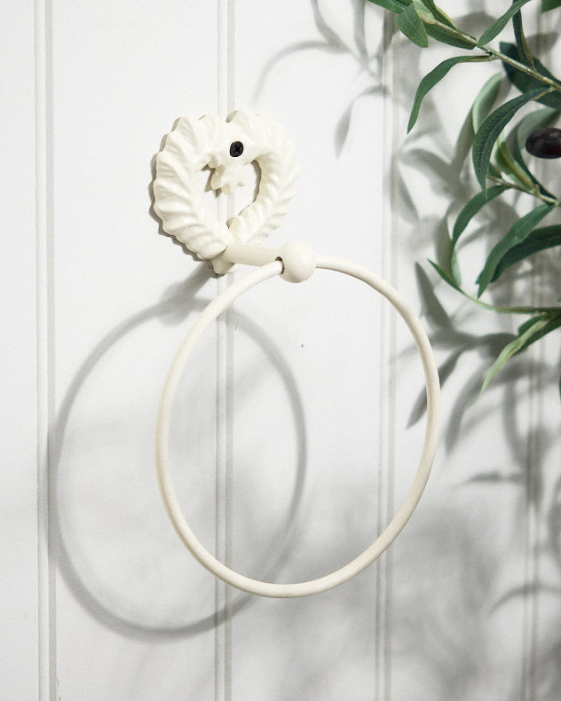 Isabelle Ivory Heart Towel Ring