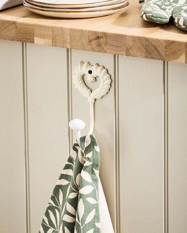 Isabelle Ivory Heart Wall Hook