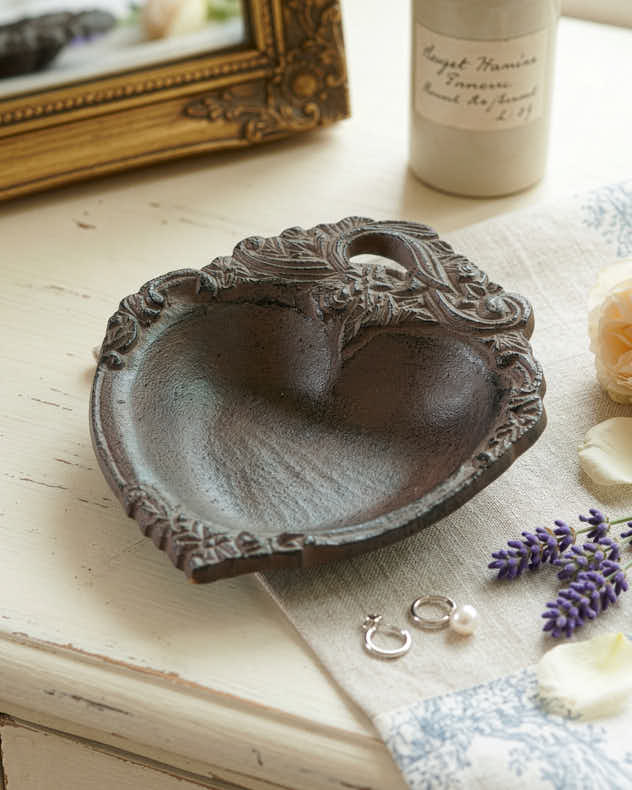 Brown Recycled Iron Decorative Pot - Ornate Heart Trinket Dish