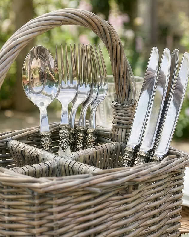 Willow 4 Section Cutlery Holder