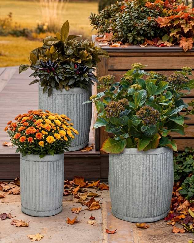 Set of 3 Ribbed Dolly Tub Barrel Planters