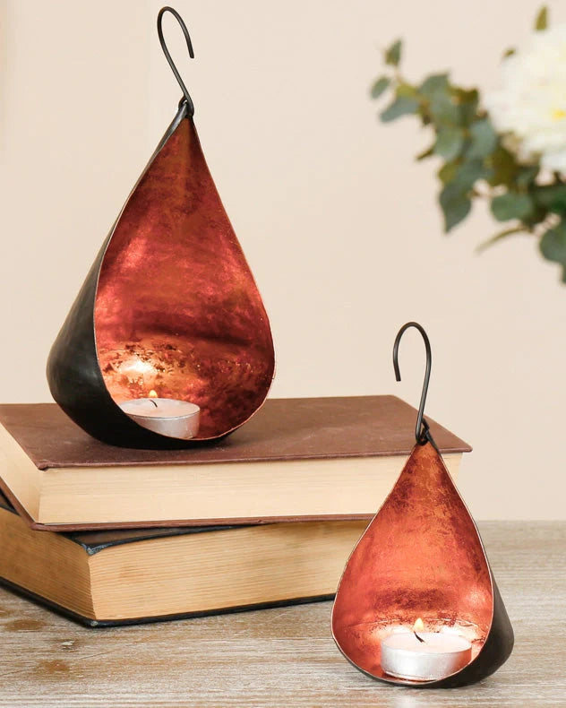 Set of 2 Teardrop Candle Holders