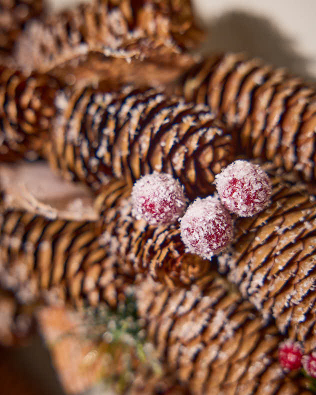 Indoor Frosted Berries Wreath 36cm