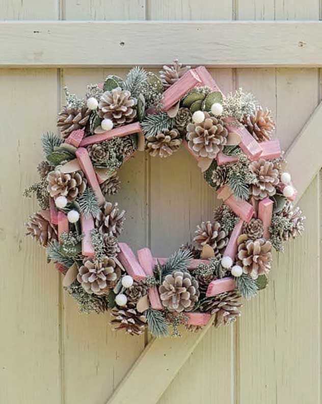 Pink &amp; Brown &amp; Green &amp; White Wood &amp; Pinecone Wreaths - Luxury Festive Pink Frosted Wreath 33cm