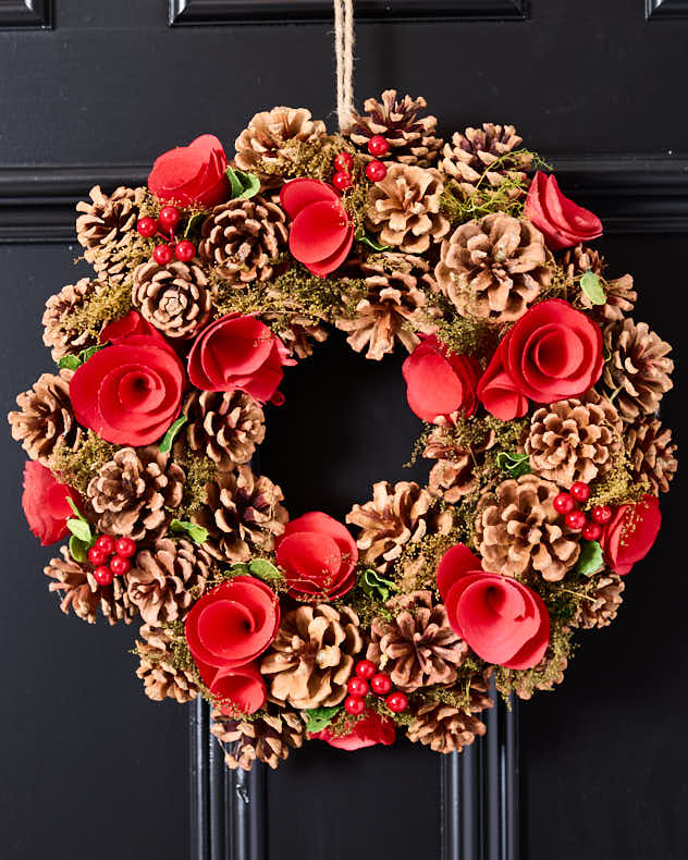 Winter Forest Christmas Wreath 35cm