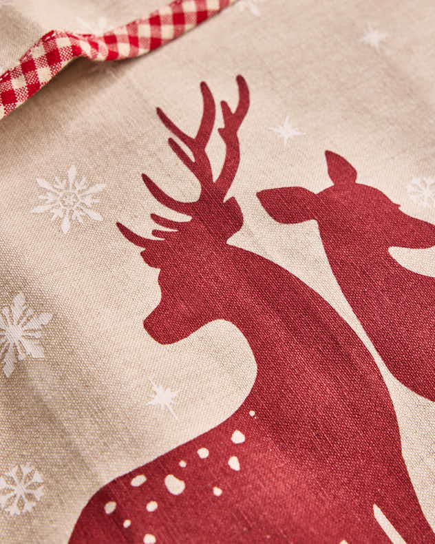 Set of 2 Red Stag Tea Towels