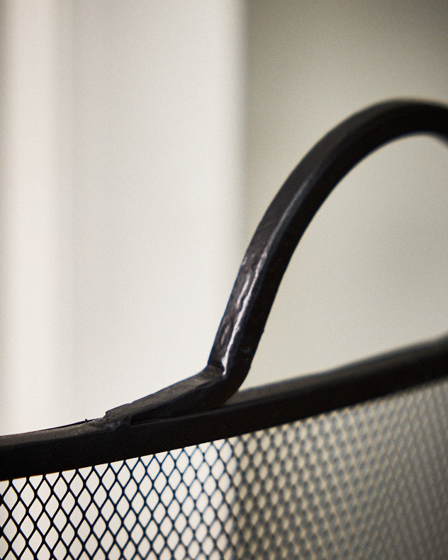 Fire Screens &amp; Guards - Woodland Curved Black Fire Screen