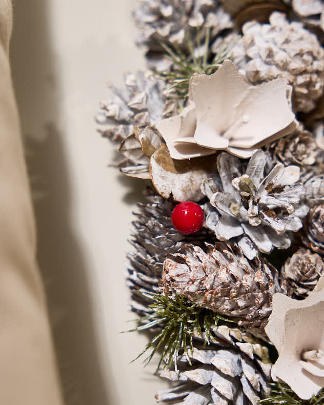 Indoor Red Velvet Berry Wreath