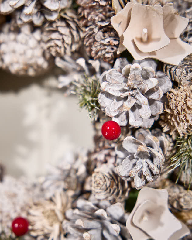 Indoor Red Velvet Berry Wreath