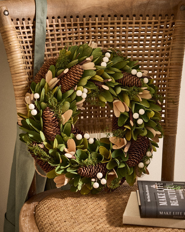 Indoor Forest Green Berry Wreath