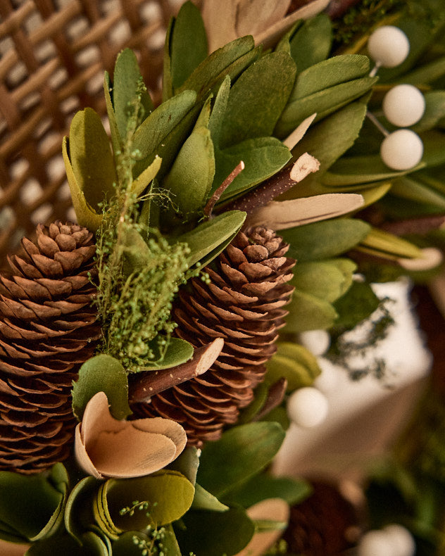 Indoor Forest Green Berry Wreath