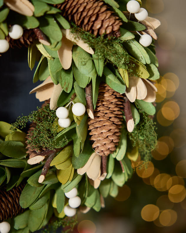 Mistletoe Luxury Winter Wreath 35cm