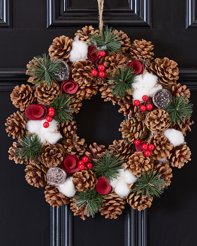 Red & White & Brown Wood & Pinecone Wreaths - Winter Snow Pinecone & Roses Wreath 36cm