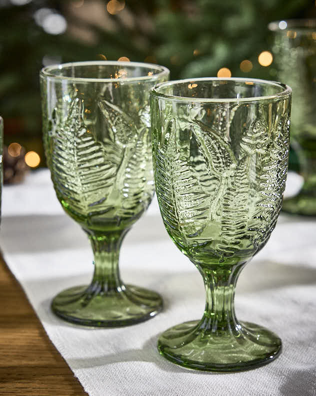 Green Leaf Wine Goblet