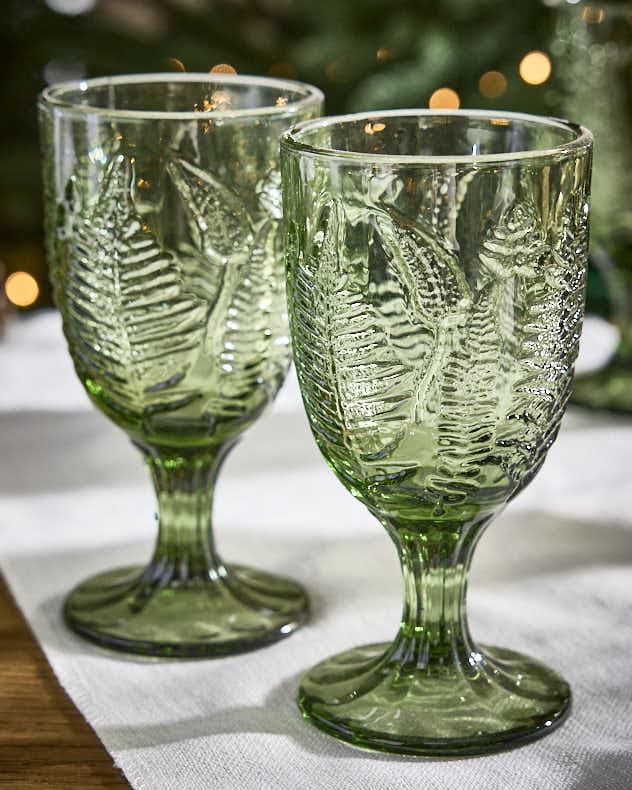 Green Leaf Wine Goblet