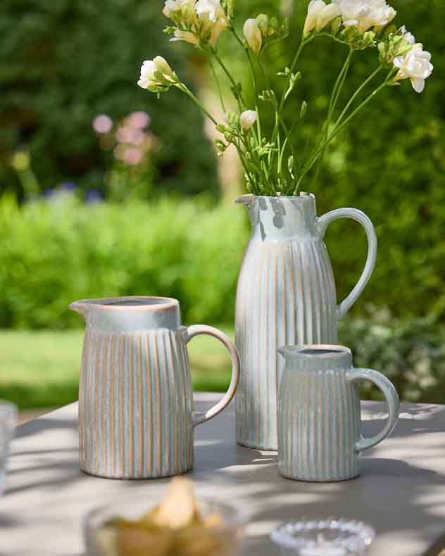 Ceramic Pitcher Jug Vase Rippled Finish Shabby Chic Vintage Style Flower Vase Decorative Stoneware Glazed Floral Jug Planter