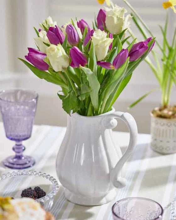 ceramic wite vase