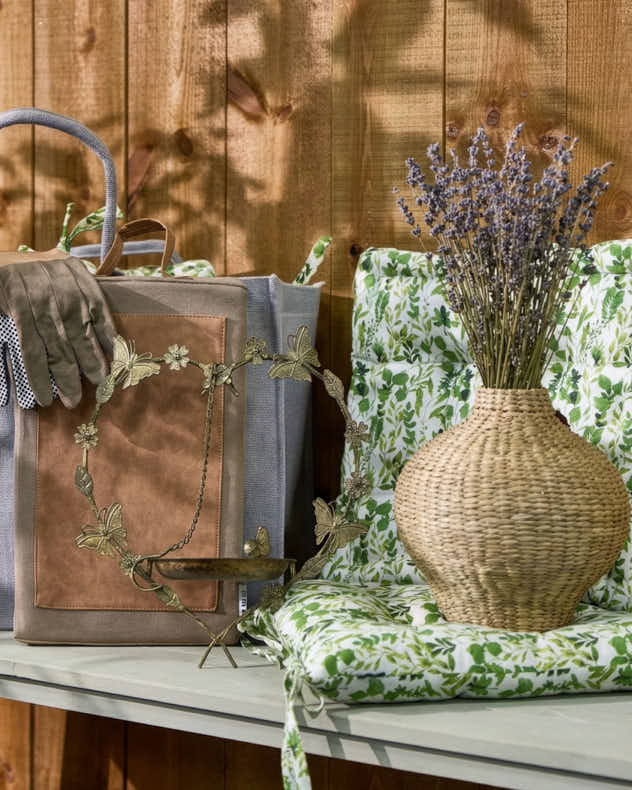 Green & Natural & Grey Jute & Recycled Iron & Cotton & Wicker Gift Sets - Gardener's Gift Hamper