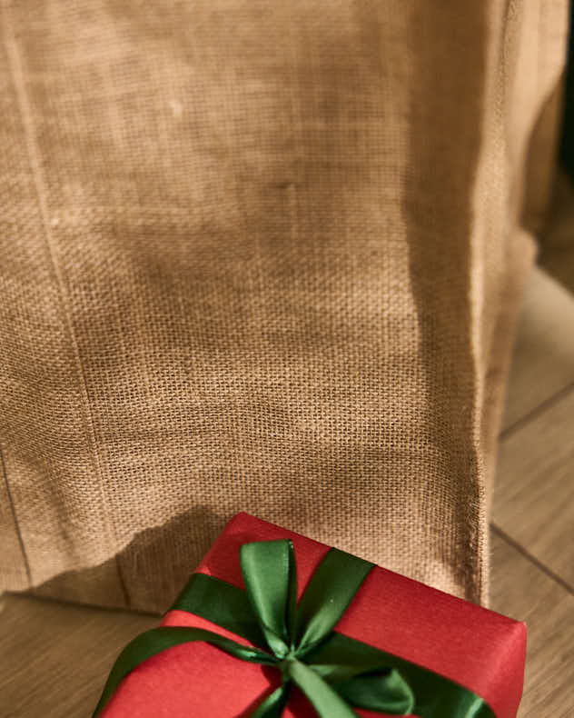 Sac cadeau en jute avec tête de cerf
