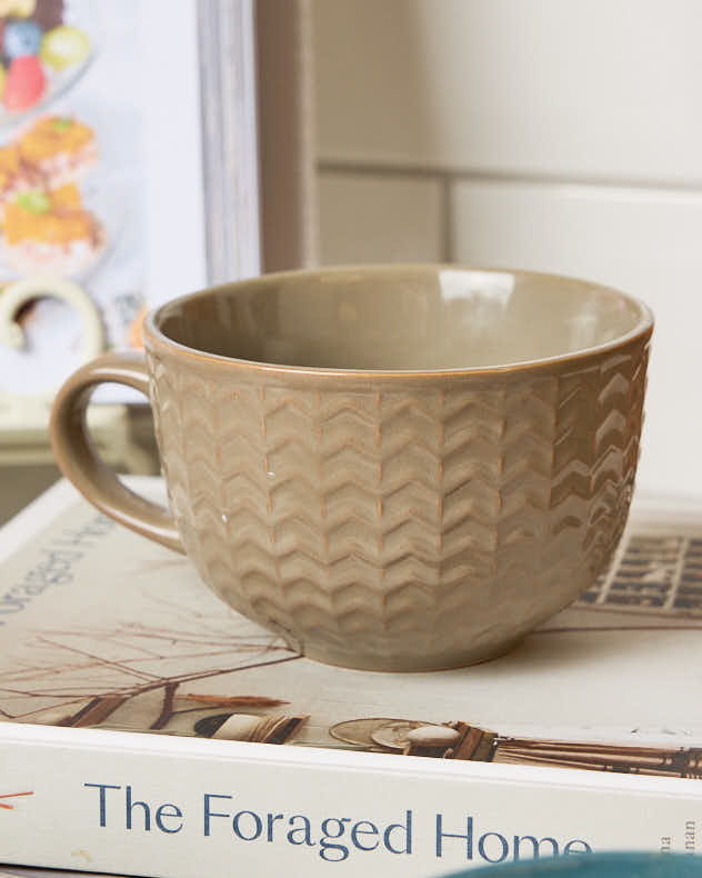 Wythe Stoneware Mugs