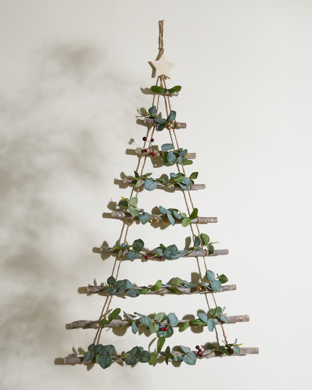 Mistletoe Christmas Tree Ladder