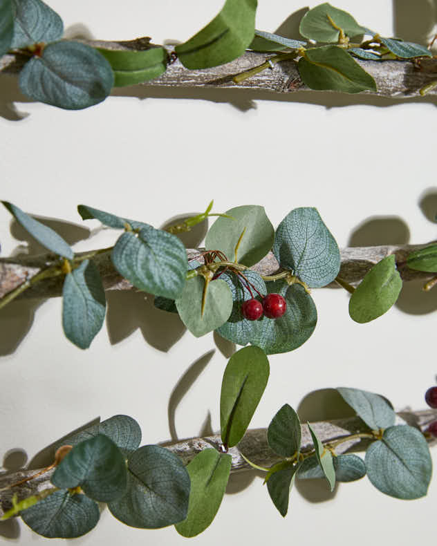 Mistletoe Christmas Tree Ladder